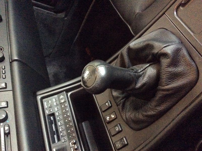 Replaced my shift boot (944, lots of pics) Pelican Parts Forums